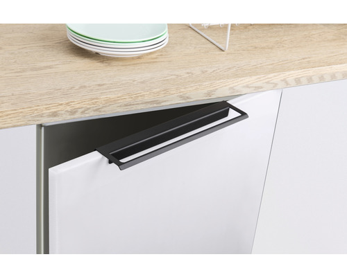 Detailaufnahme eines Schrankes mit einem schwarzen Griff