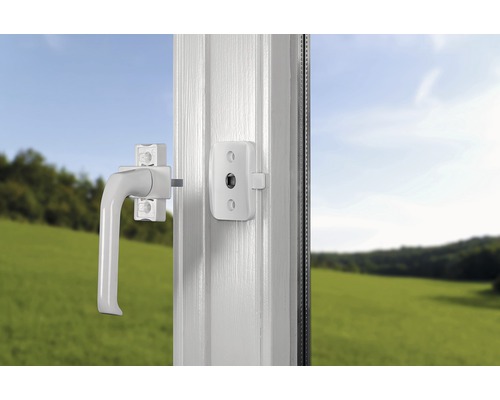 Fenêtre avec poignée de fenêtre et serrure anti-effraction