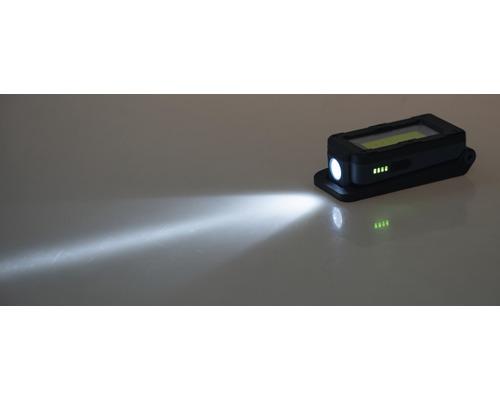 Lampe de travail avec faisceau lumineux