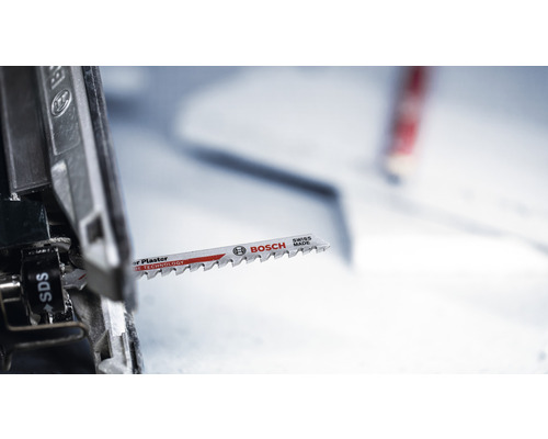 Lame de scie sauteuse Bosch en utilisation