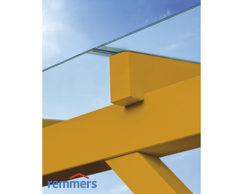 Detailaufnahme einer Glasüberdachung mit Holzkonstruktion.