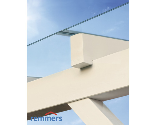 Detailansicht einer Terrassenüberdachung aus Holz und Glas