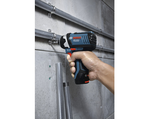 Visseuse à chocs sans fil Bosch GDX 18V-200 en utilisation