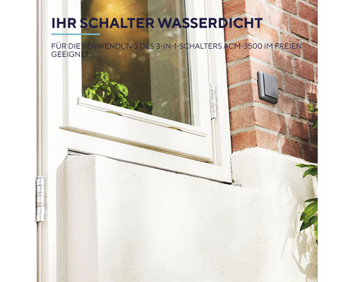 Wasserfester Schalter ACM 3500 für den Aussenbereich an einer Hauswand.