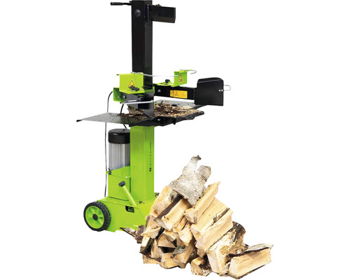 Fendeuse de bûches avec bûches de bois