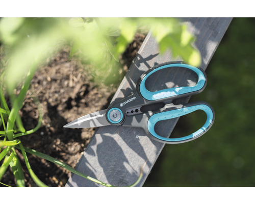Sécateur Gardena sur bois
