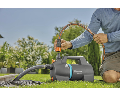 Gartenpumpe mit Schlauchanschluss im Außeneinsatz