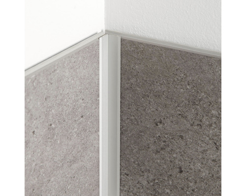 Vue d''angle avec carrelage et rail profilé