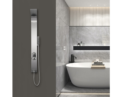 Salle de bains moderne avec panneau de douche et baignoire.