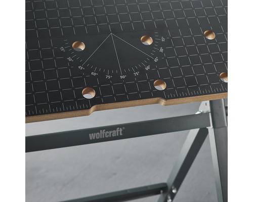 Établi Wolfcraft avec affichage d''angle et rangées de trous