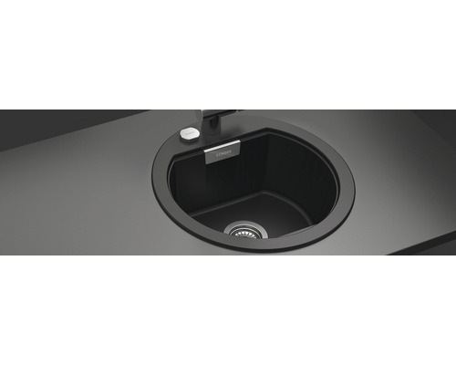 Schwarzes Schock Spülbecken mit Ablaufgarnitur