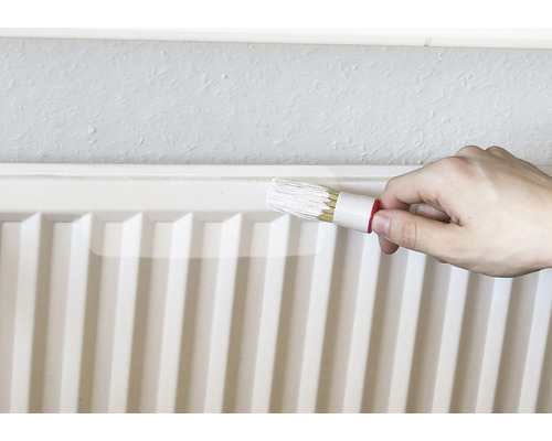Radiateur peint avec un pinceau radiateur