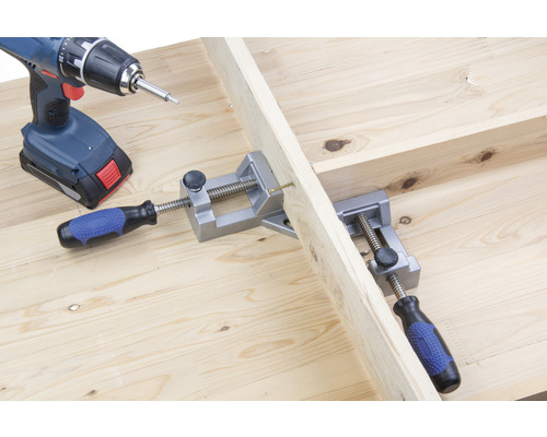 Eckspanner zur Holzbearbeitung mit Akku-Bohrschrauber