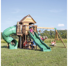 Holzspielplatz mit Rutsche, Schaukel und Spielhaus für Kinder im Garten
