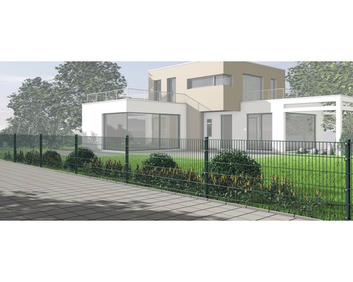 Clôture en treillis soudé devant une maison résidentielle moderne