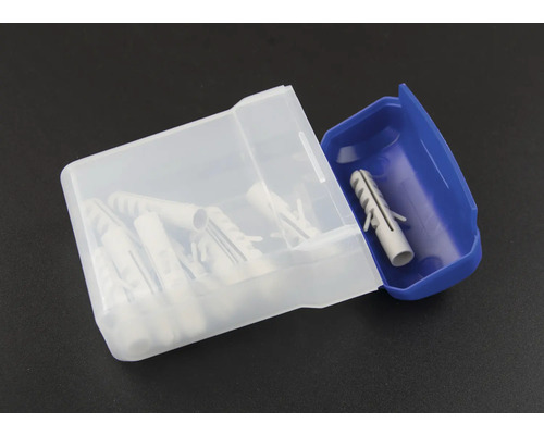Dübel in einer transparenten und blauen Kunststoffbox