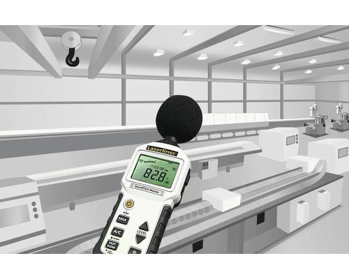 Laserliner Schallpegelmesser SoundTest-Master in einer Produktionshalle