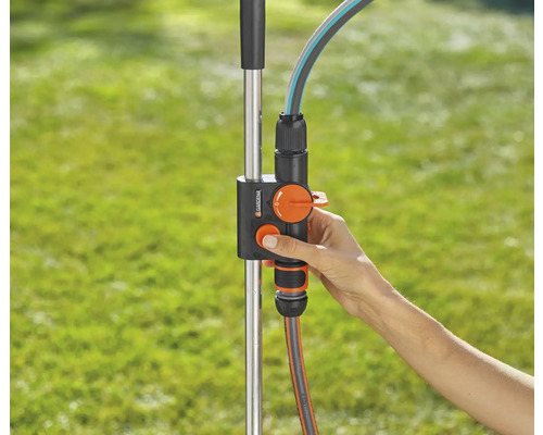 Raccord de tuyau d''arrosage avec vanne et main