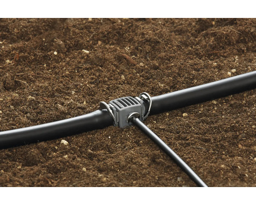 Raccord d''irrigation pour tuyau goutte à goutte dans le sol