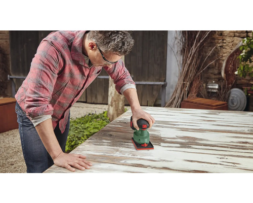 Bosch Ponceuse sans fil UniversalSander Alimenté par piles 18V-10 (Livré  dans un Carton sans Batterie ; 18V ; pour Travail du Bois ; 32 Feuilles