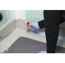 Couche de protection flexible imperméable PCI Lastogum® sous les revêtements en céramique dans la douche et la salle de bains gris 4 kg
