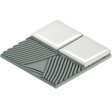 Pose de carreaux selon la méthode à lit mince avec de la colle à carrelage