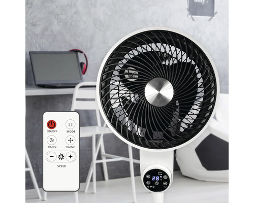 Standventilator mit Fernbedienung und Digitalanzeige in einem Wohnraum
