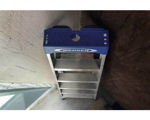 Werner Trittleiter mit fünf Stufen