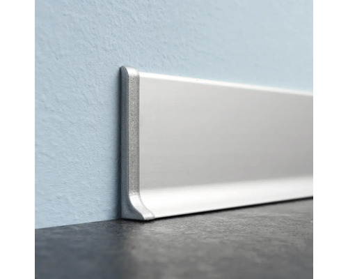 Plinthe en aluminium