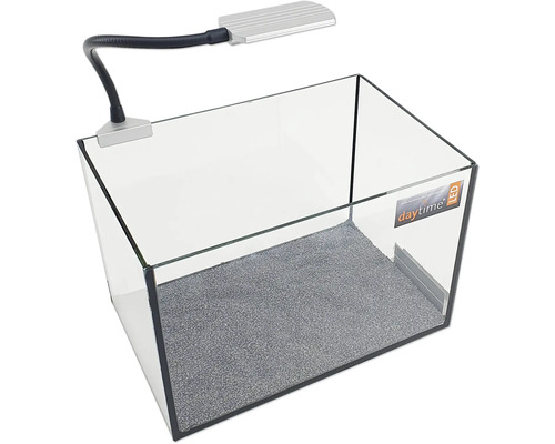 Aquarium mit LED-Beleuchtung und Bodengrund