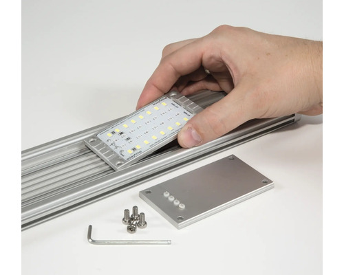 Aquarienleuchte mit LED-Modul, Montageschiene, Abdeckung, Schrauben und Inbusschlüssel