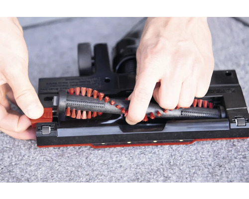 Remplacement de la brosse rotative d''un aspirateur