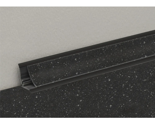 Plinthe en plastique pour montage mural