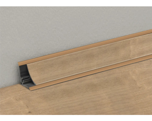 Plinthe avec fixation à clip