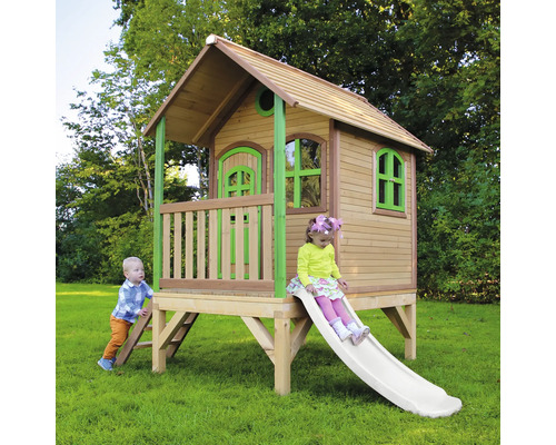 Maisonnette en bois avec toboggan et échelle pour enfants dans le jardin