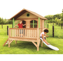 Holzspielhaus für Kinder mit Rutsche im Garten