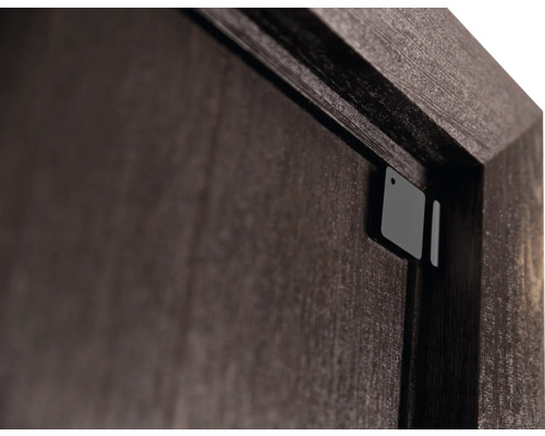 Gros plan d''une porte en bois avec fermeture magnétique