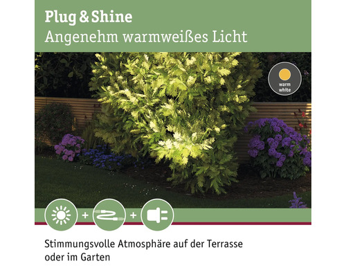Szene mit Gartenbeleuchtung und warmweißem Licht