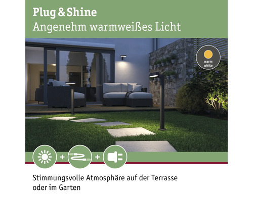 Gartenszene mit Aussenbeleuchtung und warmweissem Licht