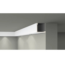 Coin de pièce avec éclairage indirect grâce à une moulure de plafond