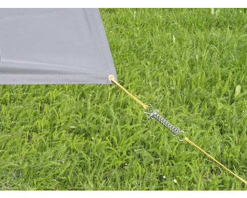 Gros plan d''une tente avec hauban et ressort