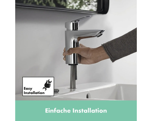 Installation einer Armatur am Waschbecken mit Hinweisschild einfache Installation