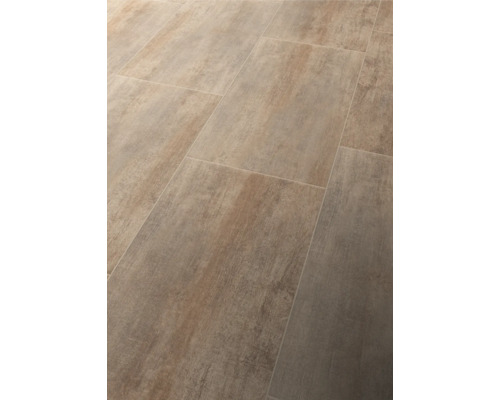 Verlegte Bodenfliesen im Innenbereich