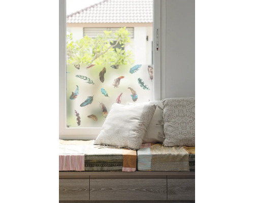 Fenêtre avec film pour fenêtre à motif de plumes et coussin de siège