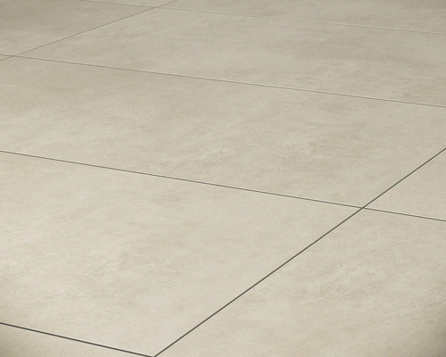 Verlegte Bodenfliesen mit Fugen