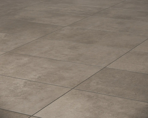 Bodenansicht von Keramikfliesen mit matter Oberfläche und rechteckiger Form