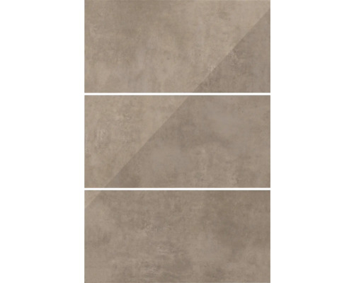 Drei Keramikfliesen mit matter Oberfläche