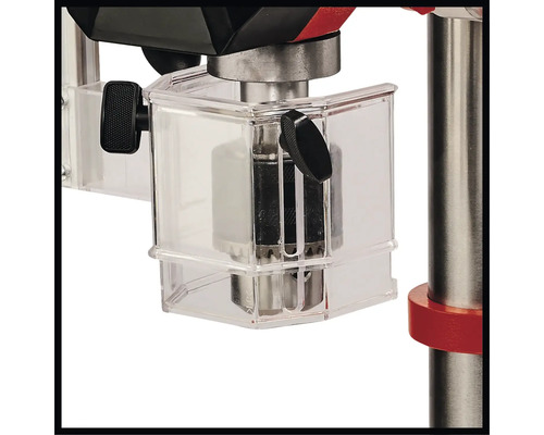 Detailansicht einer Tischbohrmaschine mit transparentem Schutz