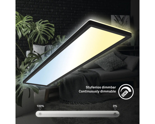 Dimmbare LED Deckenleuchte im Wohnzimmer mit der Information stufenlos dimmbar