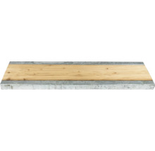 Holzbrett mit Metalleinfassung